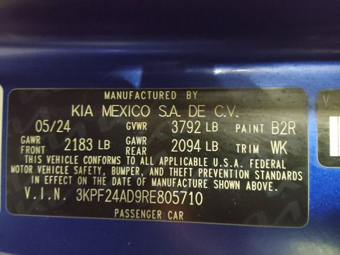 Used 2024 Kia Forte LXS FWD image 33