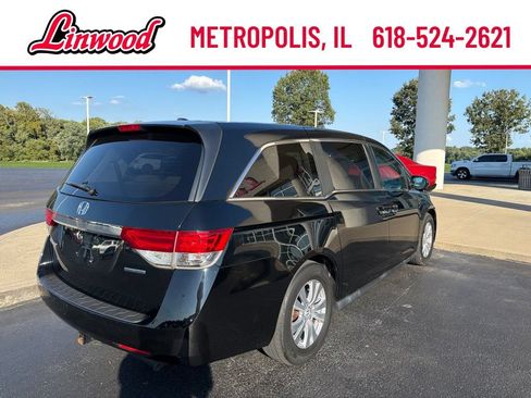 Used 2017 Honda Odyssey SE image 5