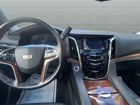 Used 2017 Cadillac Escalade Premium Luxury w/ LPO, Radiant Package image 9