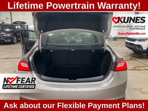 Used 2024 Chevrolet Malibu LT image 29