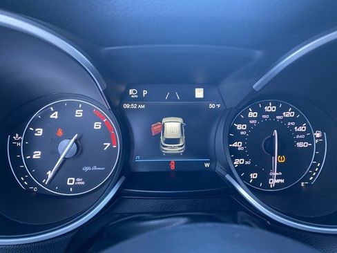 Used 2022 Alfa Romeo Stelvio Veloce image 18