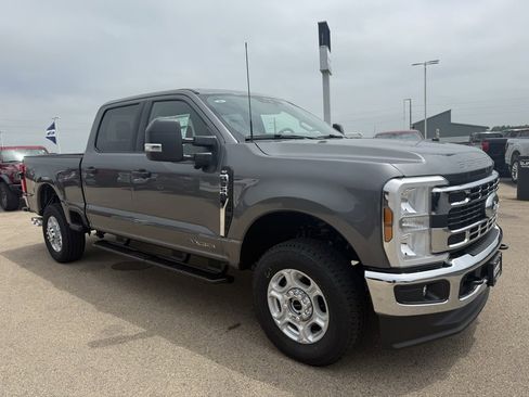 New 2025 Ford F350 XLT w/ 360-Degree Camera Package image 2