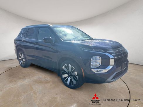 New 2026 Mitsubishi Outlander SEL FWD image 1