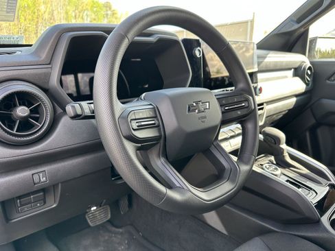 Used 2026 Chevrolet Colorado Trail Boss image 11