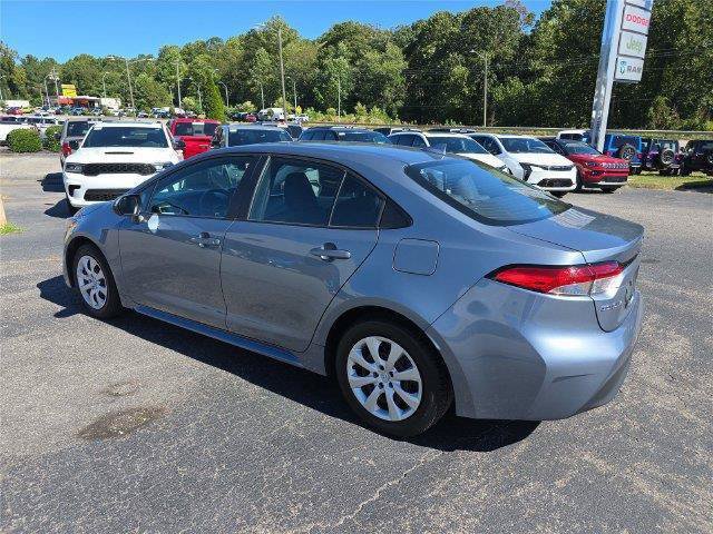 Used 2024 Toyota Corolla LE FWD image 6