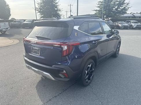 Certified 2024 Kia Seltos EX FWD image 8