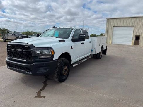 Used 2024 RAM 3500 Tradesman AWD/4WD image 3