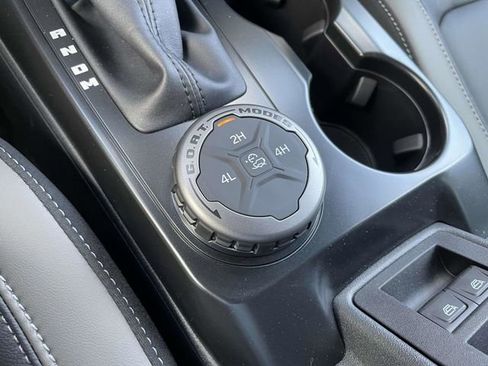 New 2025 Ford Bronco Outer Banks image 12