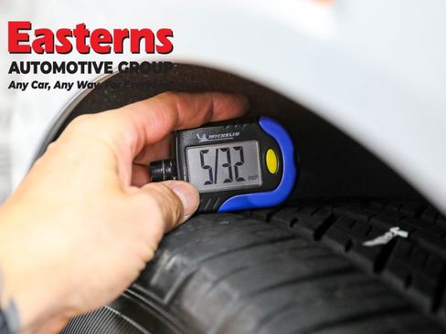 Used 2024 Buick Enclave Premium image 30