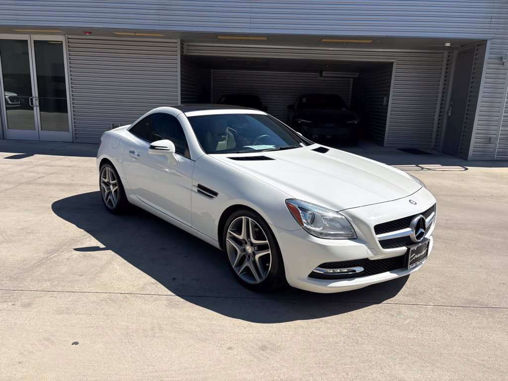 Used 2015 Mercedes-Benz SLK 250 image 8