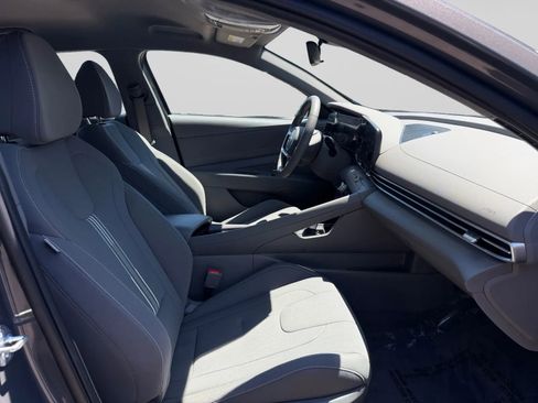 Used 2023 Hyundai Elantra SEL w/ Convenience Package FWD image 35