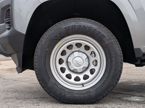 New 2026 Chevrolet Colorado W/T image 18