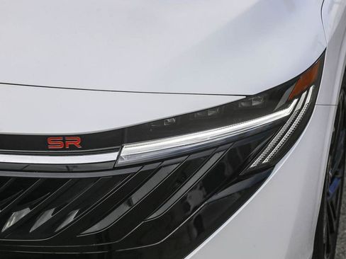 New 2026 Nissan Sentra SR w/ SR Premium Package FWD image 4