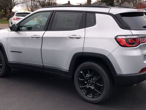 New 2026 Jeep Compass Latitude image 5