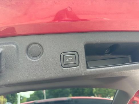 Used 2024 Chevrolet Equinox LT AWD/4WD image 28