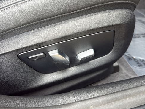 Used 2023 BMW 540i w/ M Sport Package RWD image 23