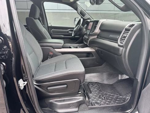 Used 2022 RAM 1500 Big Horn AWD/4WD image 9