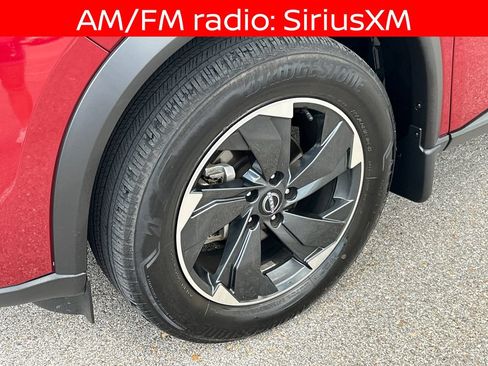 Used 2024 Nissan Rogue SV w/ SV Premium Package FWD image 11