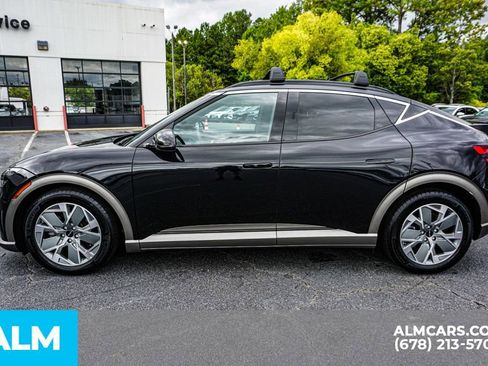 Used 2025 Genesis GV60 RWD image 7