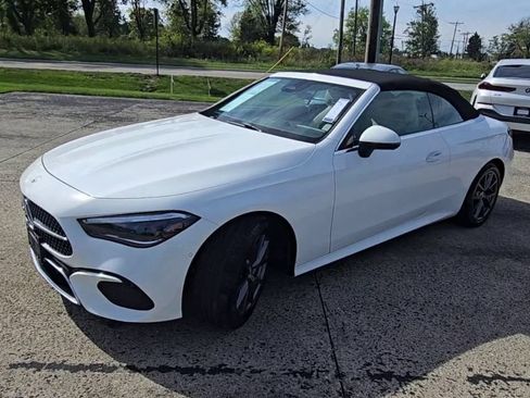 Used 2024 Mercedes-Benz CLE 300 4MATIC Cabriolet image 4