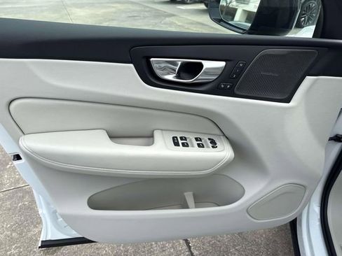 New 2026 Volvo XC60 B5 Ultra w/ Climate Package image 22