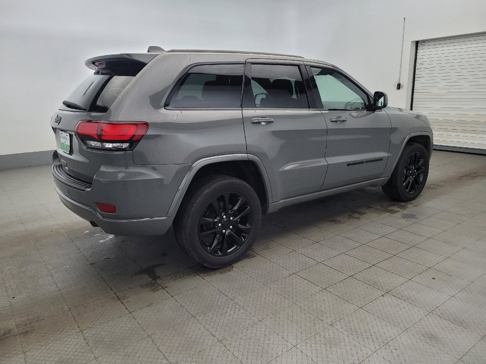Used 2022 Jeep Grand Cherokee Laredo X AWD/4WD image 10