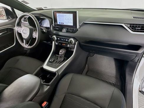 Certified 2024 Toyota RAV4 SE w/ Convenience Package image 26