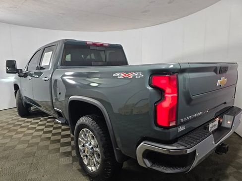 Used 2025 Chevrolet Silverado 3500 LTZ w/ LTZ Premium Package image 7