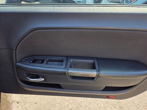 Used 2013 Dodge Challenger R/T image 10