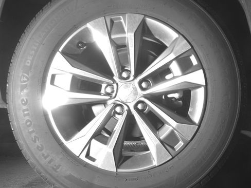 Used 2025 Chevrolet Equinox LT FWD image 15