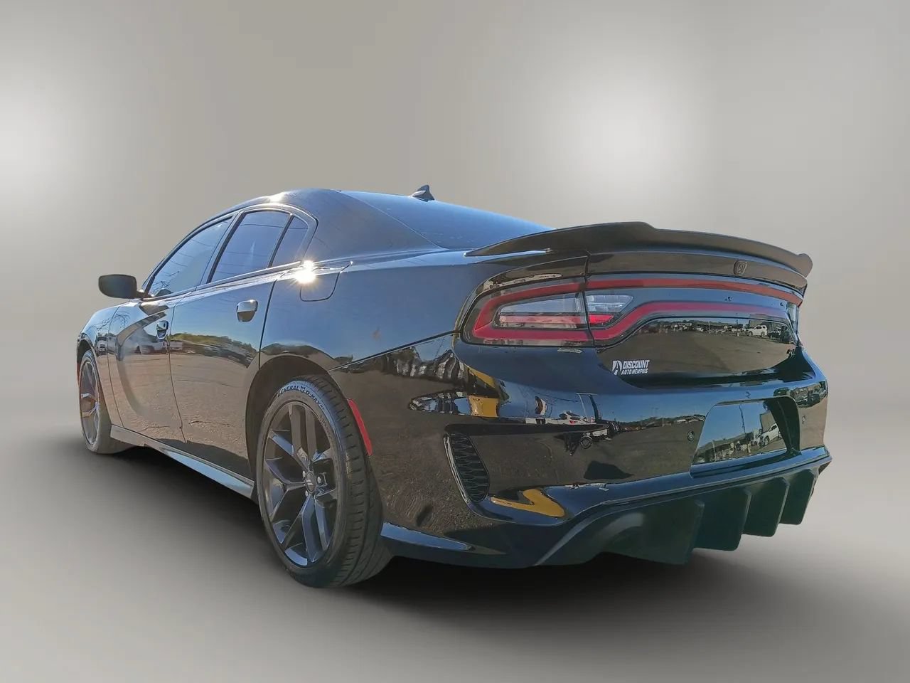 Used 2021 Dodge Charger R/T w/ Blacktop Package RWD image 3
