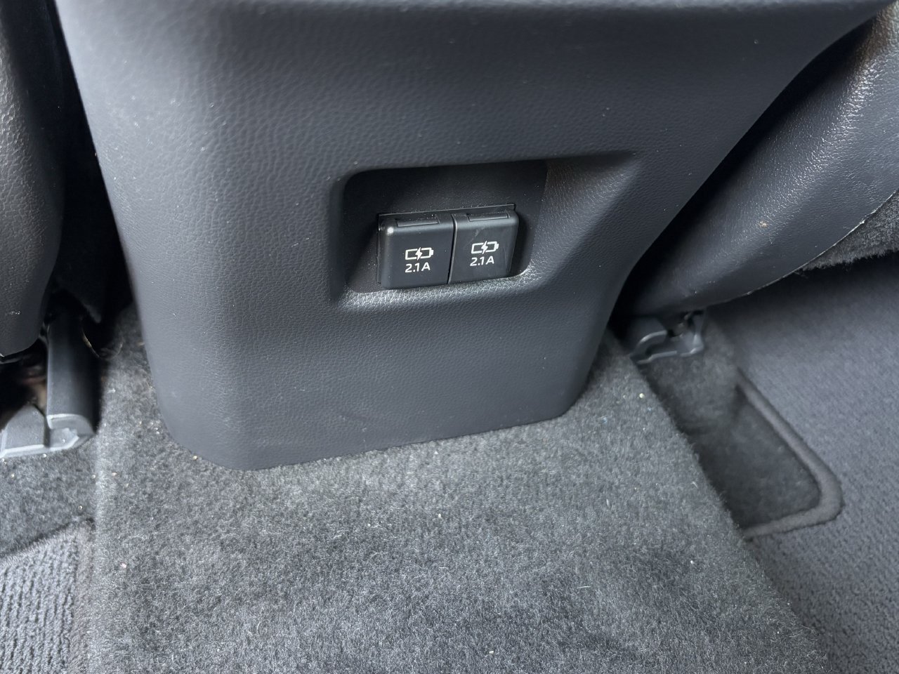 Used 2021 Toyota RAV4 Limited AWD/4WD image 22