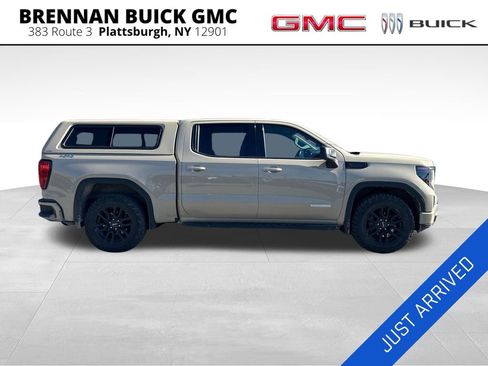 Used 2023 GMC Sierra 1500 Elevation AWD/4WD image 5