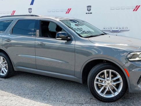 Certified 2023 Dodge Durango GT image 3
