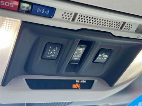 Used 2023 Subaru Forester Premium image 27