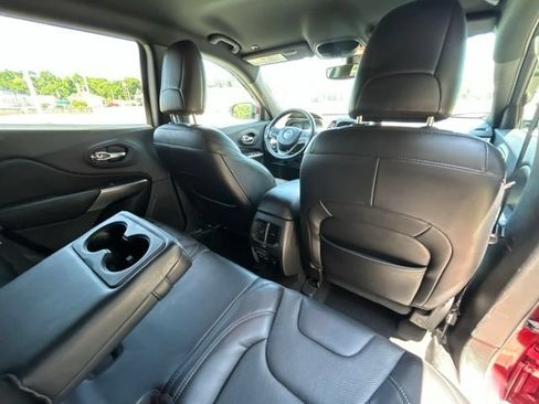 Used 2019 Jeep Cherokee High Altitude AWD/4WD image 46