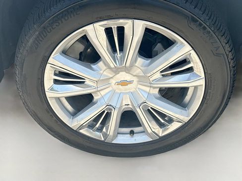 Used 2024 Chevrolet Silverado 1500 High Country AWD/4WD image 30