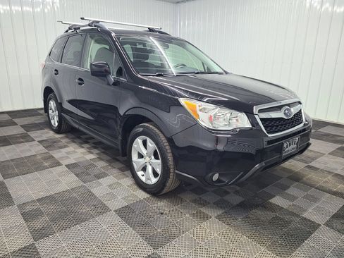 Used 2016 Subaru Forester 2.5i Limited AWD/4WD image 4