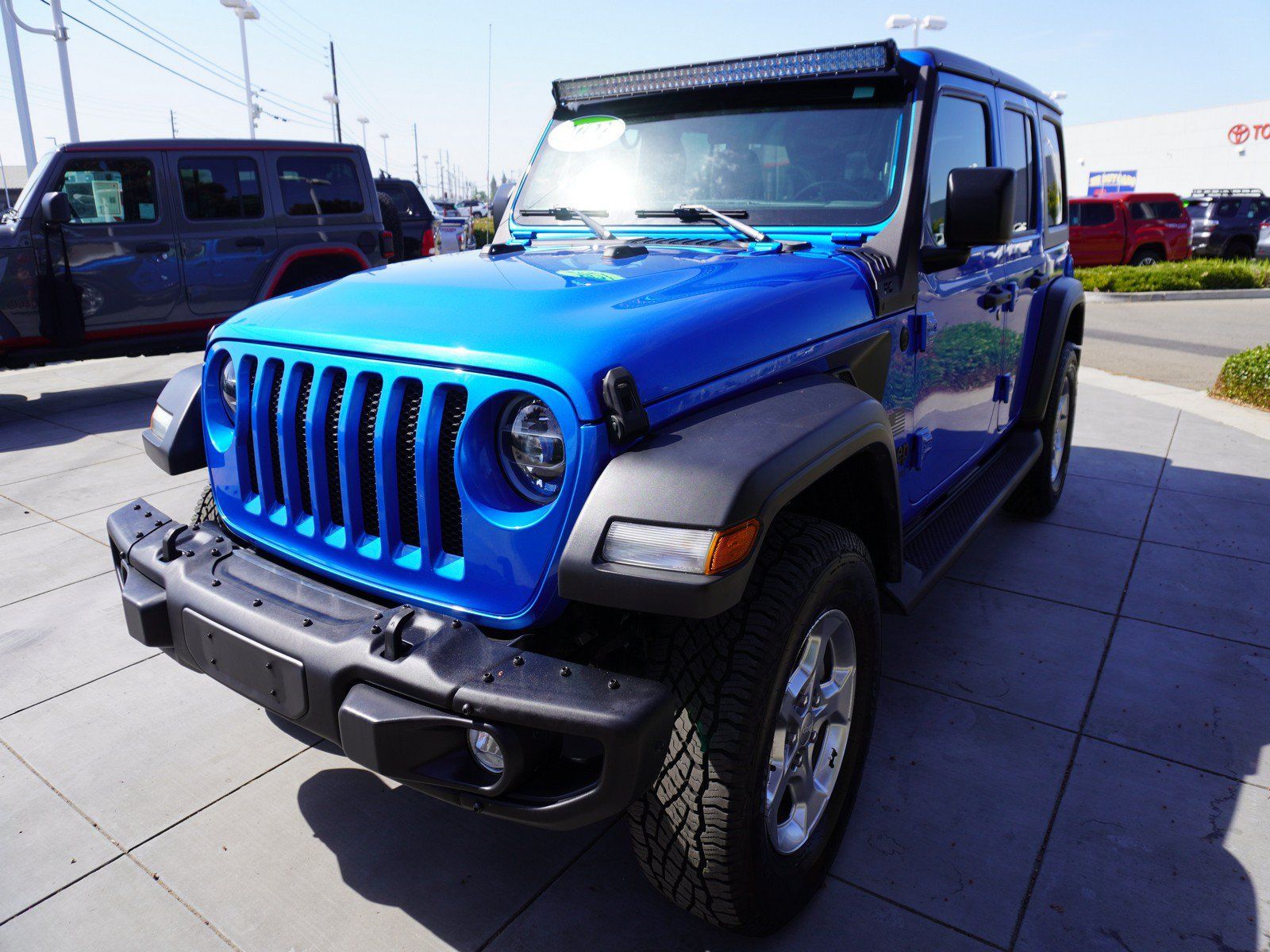 Used 2021 Jeep Wrangler Unlimited Sport AWD/4WD image 9