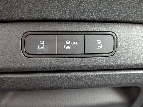Used 2025 Volkswagen ID. Buzz Pro S Plus RWD image 25