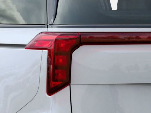 New 2026 Kia Carnival SX w/ SX Dark Edition Package FWD image 11