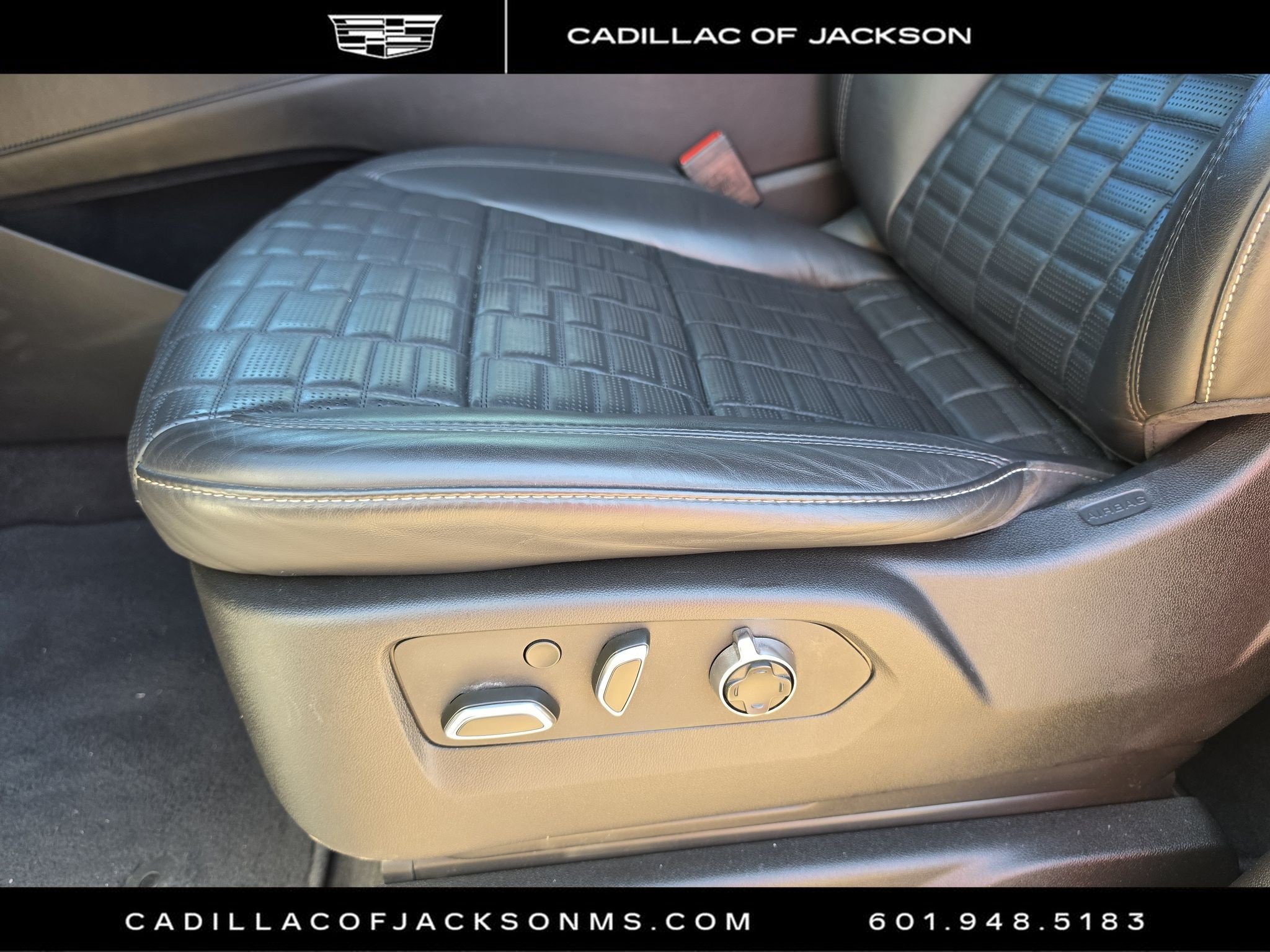 Certified 2023 Cadillac Escalade Premium Luxury Platinum AWD/4WD image 14
