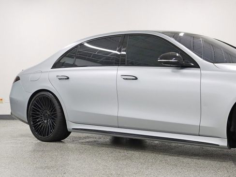 Used 2023 Mercedes-Benz S 580 4MATIC Sedan image 2