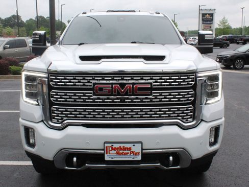 Used 2022 GMC Sierra 2500 Denali w/ Snow Plow Prep/Camper Package AWD/4WD image 3