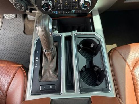 Used 2018 Ford F150 King Ranch w/ Equipment Group 601A Luxury AWD/4WD image 19