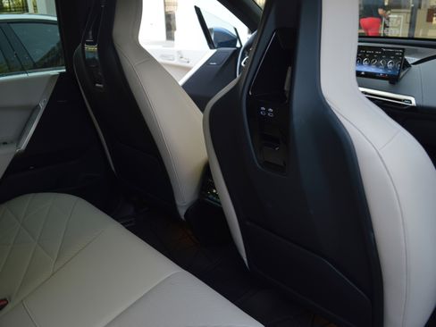 Used 2023 BMW iX xDrive50 w/ Premium Package image 32