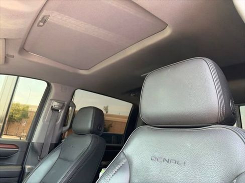 Used 2024 GMC Sierra 3500 Denali w/ Denali Reserve Package AWD/4WD image 8