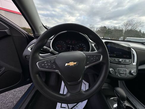 Used 2024 Chevrolet Malibu LS image 14