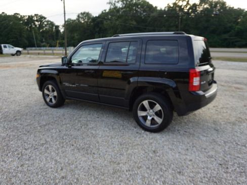 Used 2016 Jeep Patriot High Altitude AWD/4WD image 10