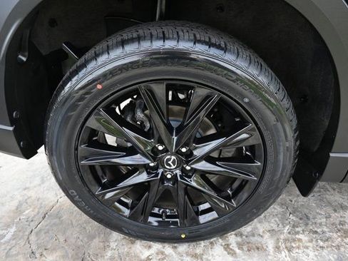 Used 2023 MAZDA CX-5 Carbon Edition image 12